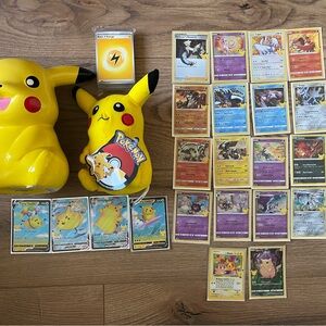Pokemon Pikachu Collectible Set